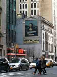 Look, the Mona Lisa's in Manhattan!